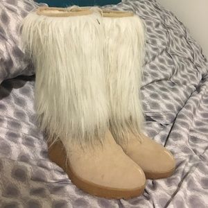 Jennifer Lopez Fur Boots. Good condition!